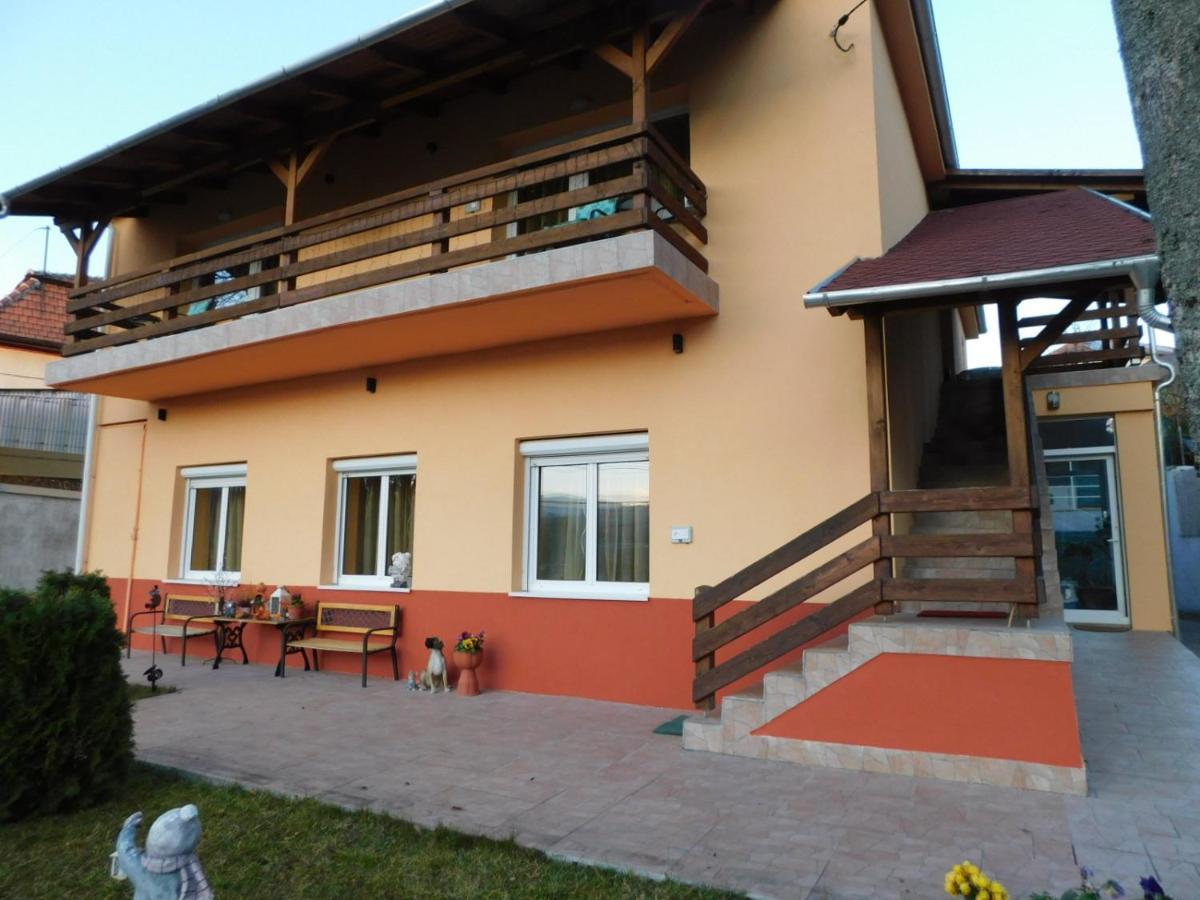 Éden II. Hotel Miskolc Buitenkant foto