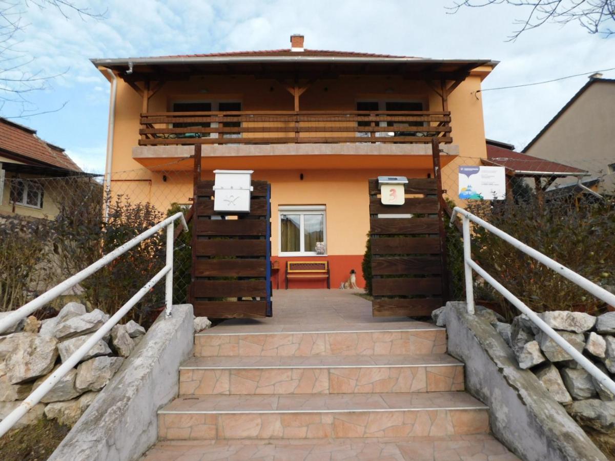 Éden II. Hotel Miskolc Buitenkant foto