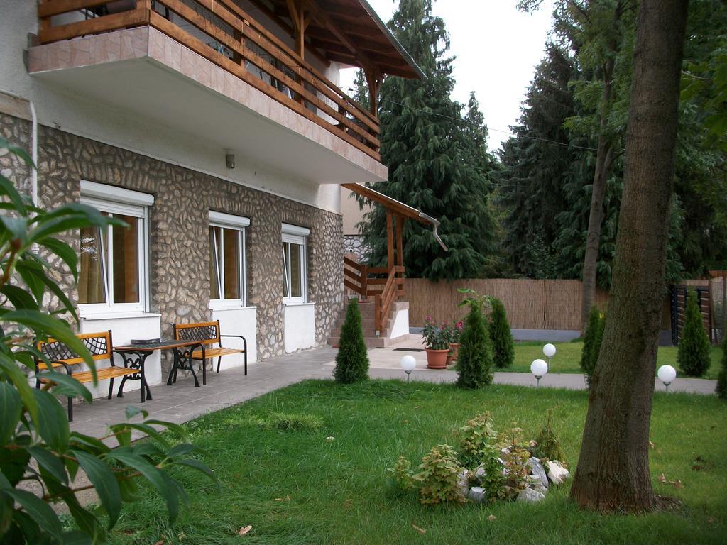 Éden II. Hotel Miskolc Buitenkant foto