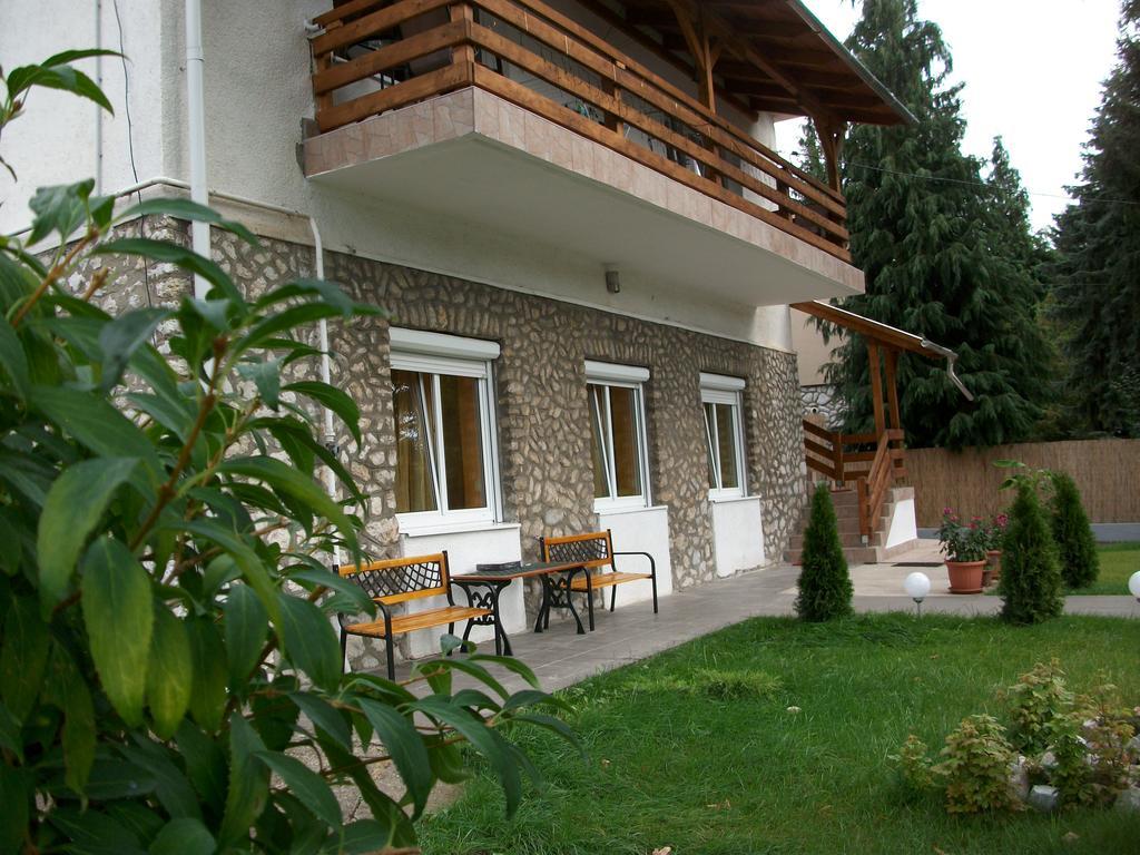 Éden II. Hotel Miskolc Buitenkant foto